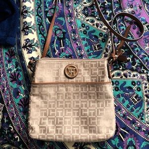 Tommy Hilfiger Crossbody